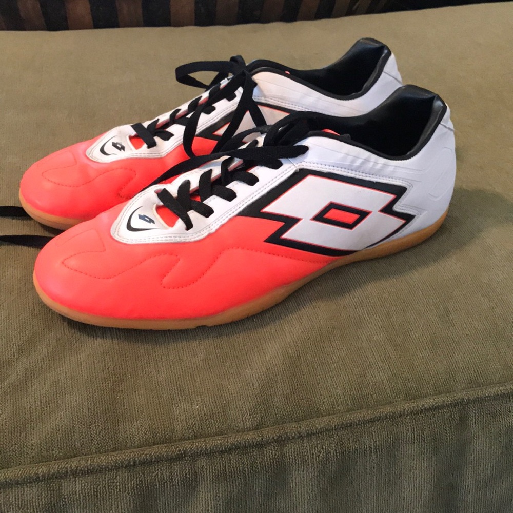 Lotto indoor soccer cleats